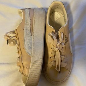 Puma Sneakers